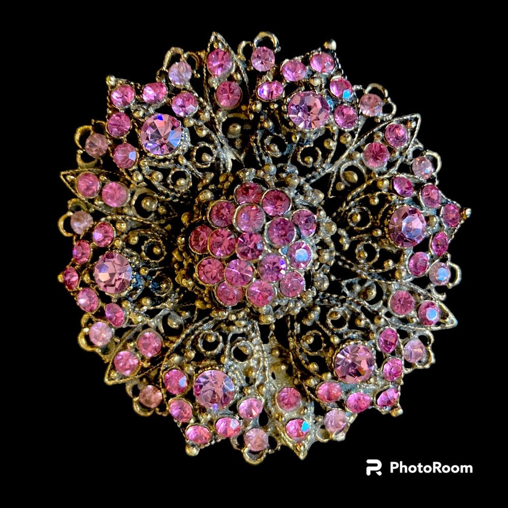 Flowerhead Antique Gold, Crystal Pink Tourmaline Brooch